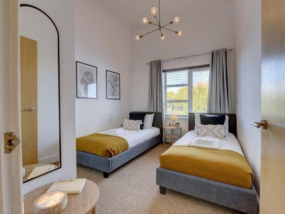 The Clement Apartment Stylish Two Bedroom Apartment Very Close To The Birmingham Arena Exterior photo