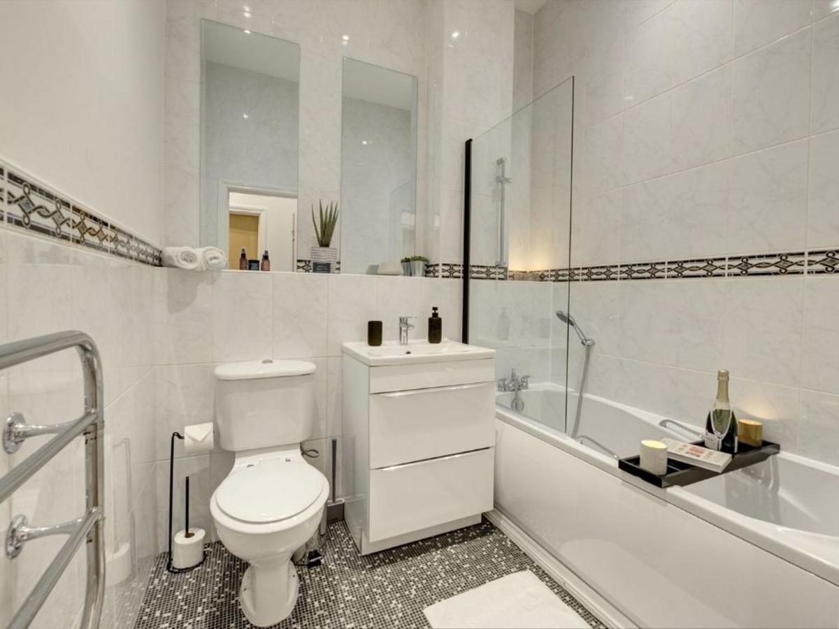 The Clement Apartment Stylish Two Bedroom Apartment Very Close To The Birmingham Arena Exterior photo